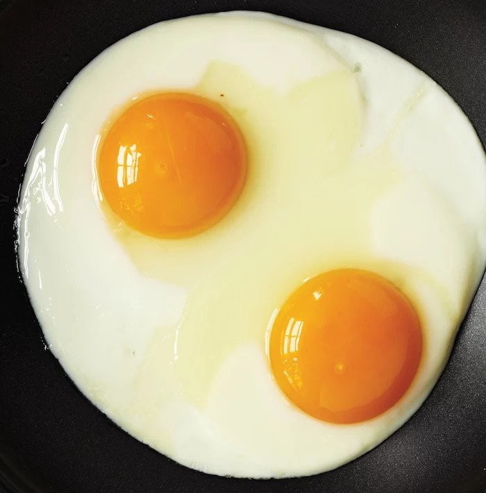 https://www.wellandgood.com/wp-content/uploads/2015/04/how-to-cook-eggs-2_falsexfalse_true_70.webp