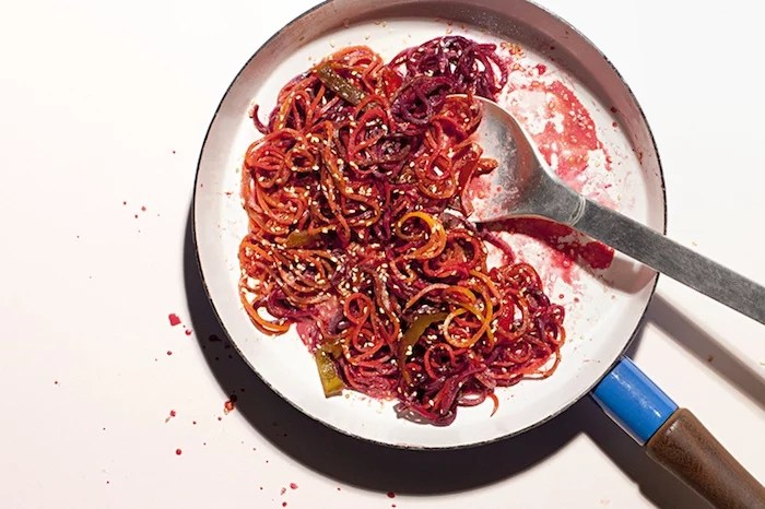 Turn Veggies into Noodles: Which Spiralizer Is Right for You