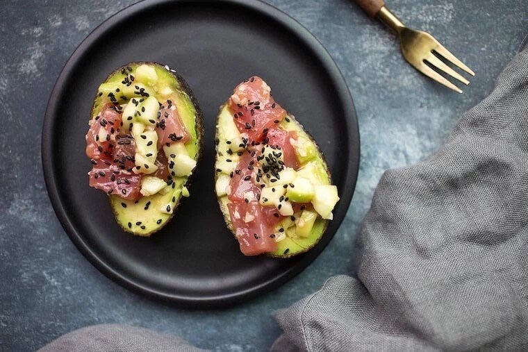 https://www.wellandgood.com/wp-content/uploads/2016/12/Poke-avocado-bowls_falsexfalse_true_70.webp