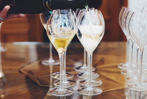 Looking for a Low-Sugar Champagne This New Year's Eve? We've Got You
