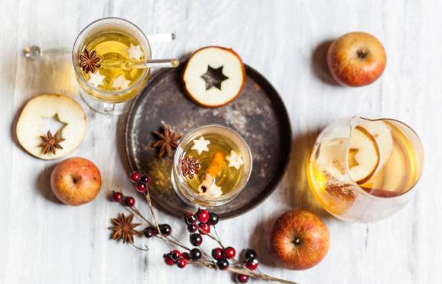 4 Ways to Give Your Apple Cider Vinegar Cocktail a Festive Holiday Makeover