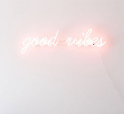 7 design-friendly neon lights for your home | Well+Good