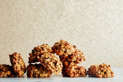 These Gluten-Free Oatmeal Banana Cookies Double As a Gym-Bag Friendly Breakfast