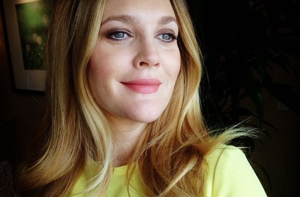 Drew Barrymore Uses a Surprising Product to Get Damage-Free Beachy Waves