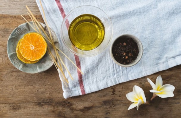 Bergamot Is the Lesser-Known Citrus Essential Oil That Has Major Benefits