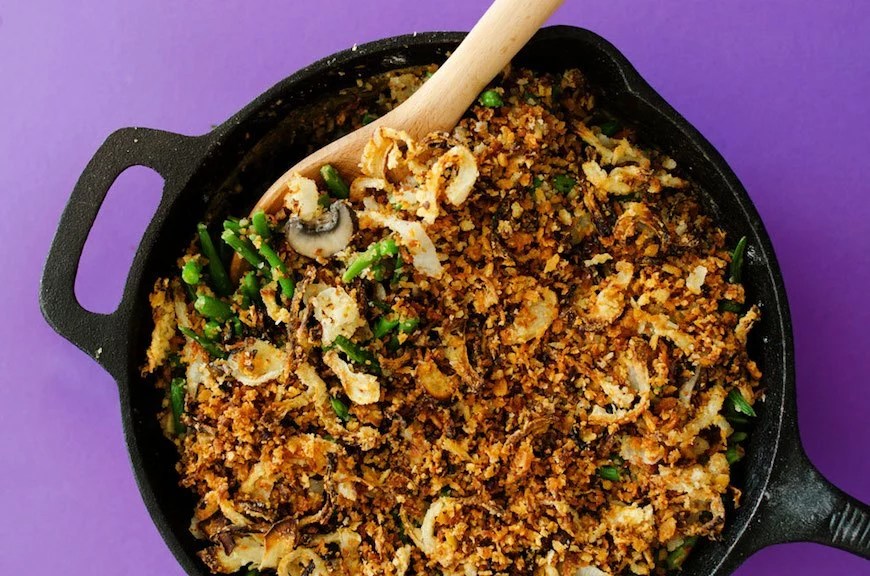 https://www.wellandgood.com/wp-content/uploads/2019/02/vegan-green-bean-casserole-5_falsexfalse_true_70.webp