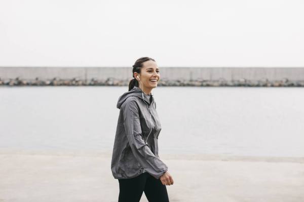 Hit Your Daily Step Goal With These Trainer-Guided Walking Workouts