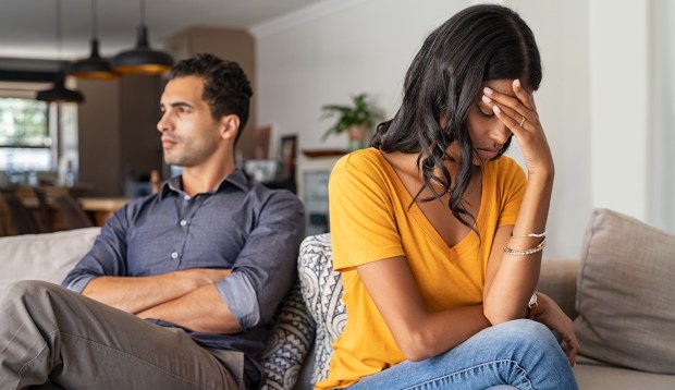 5 Signs Anxiety May Be Ruining Your Relationship, and What to Do if You're Feeling...