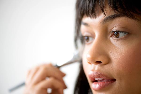 How to Make Applying Makeup a Cinch? Brush up on Your Brush Knowledge