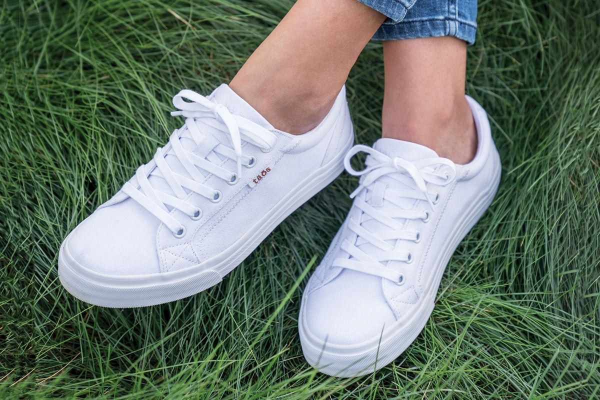 fashionable sneakers with arch support