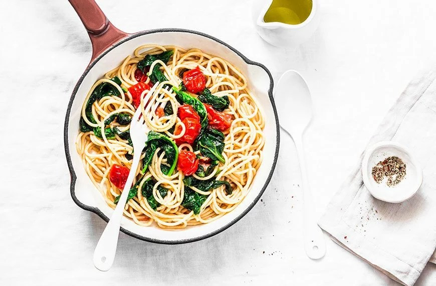 https://www.wellandgood.com/wp-content/uploads/2019/07/Getty-Images-OksanaKiian-one-pot-pasta_falsexfalse_true_70.webp