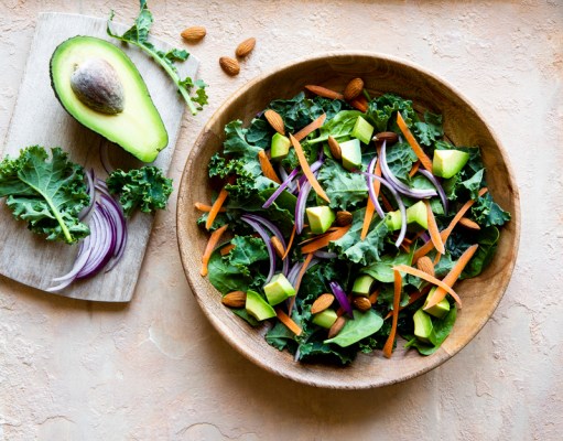 Yes, Raw Kale Is Totally Safe (and Delicious!) To Eat—Unless You Have One of These...