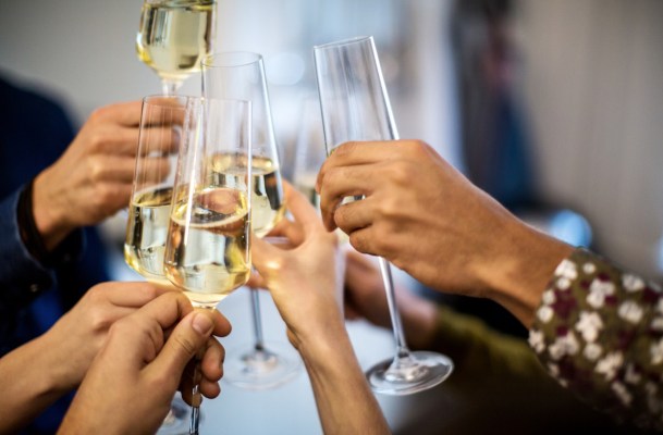 Why Champagne Is a Dietitian’s Holiday Drink of Choice