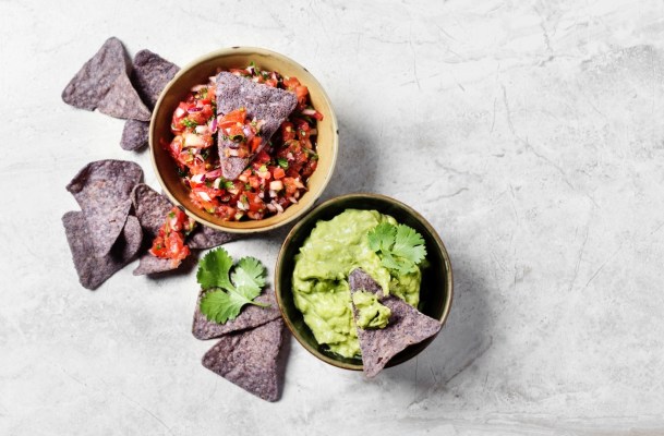 8 Delicious, Gut-Friendly Snacks That Registered Dietitians Love