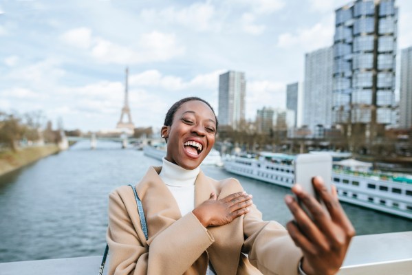 I’m a Dermatologist, and This French Drugstore Find Is My Favorite Fix for Dry Hands