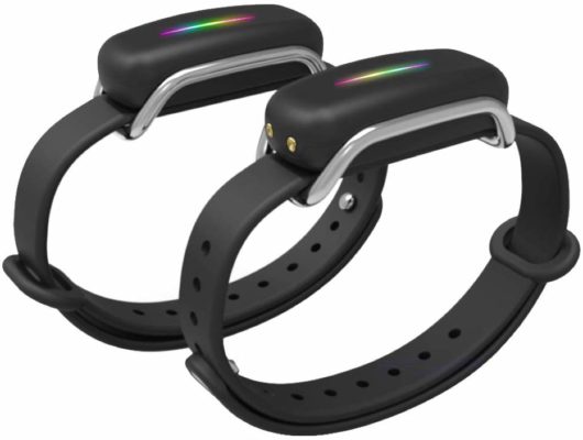 Long Distance Love Bracelets with Vibrating Technology (Free Gift Box) |  Couple gifts, Love bracelets, Smart bracelet