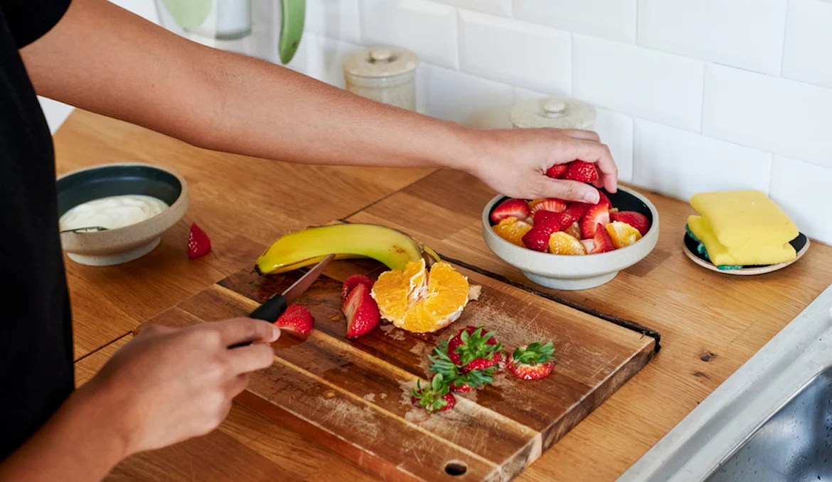 Nutritionist Explains Why You Should Eat Water Apple More Often