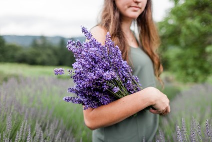 The Best Herbs for Emotional Healing and Confidence, According to a Green Witch