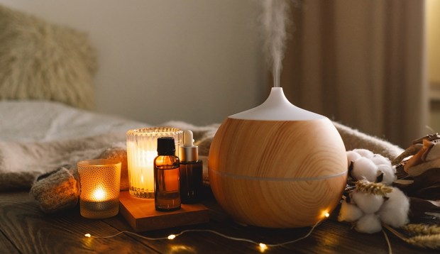 11 Calming Scents That Can Help You Drift Off to Sleep More Easily