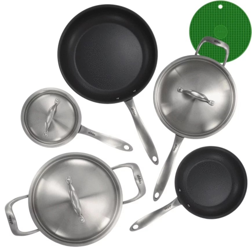 Flagship All-In-One Pan with the unique Yoga Lid