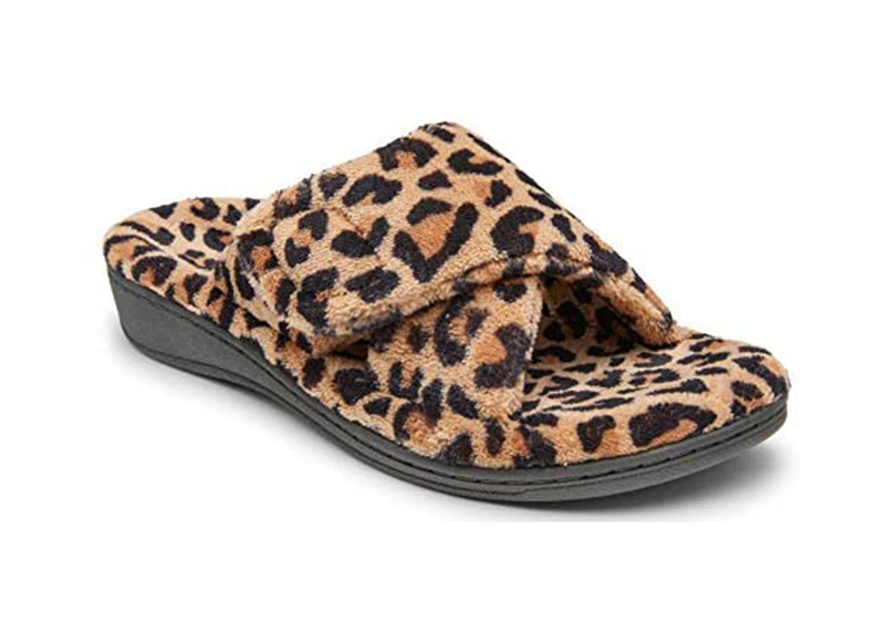 best bedroom slippers with arch support