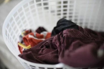 https://www.wellandgood.com/wp-content/uploads/2020/11/GettyImages-how-to-hand-wash-clothes-Eri-NakazawaEyeEm-425x285_418x276_true_70.webp