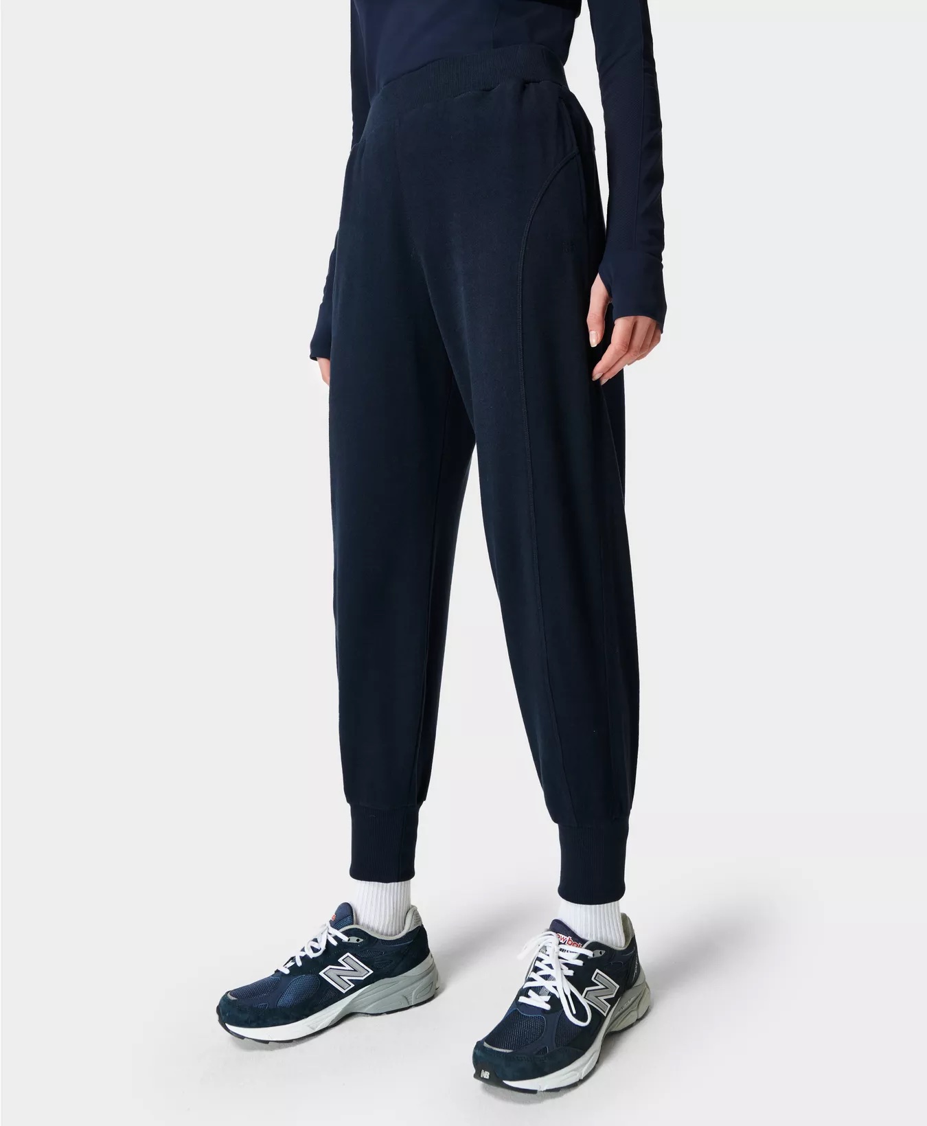 These popular sherpa-lined sweatpants from  are a 'winter