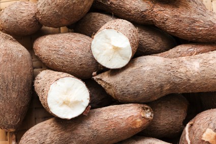 5 Cassava Benefits for Your Gut and Immune Health, Because Sweet Potatoes Aren’t the Only Healthy Carb in Town