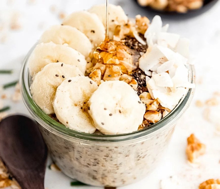 Healthy Overnight Oats (10+ Flavors!)