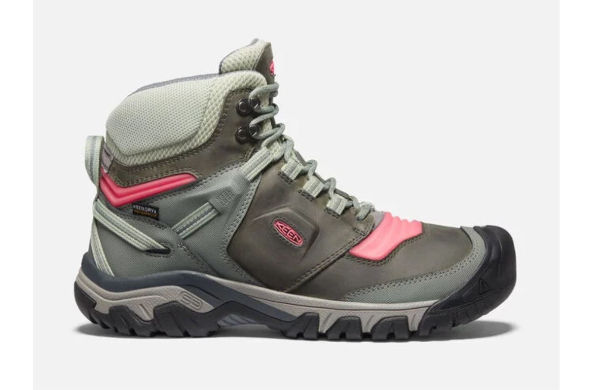 The 8 Best Hiking Boots For Your Foot Type (Wide & Narrow) | Well+Good