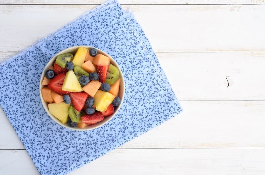 How to Keep Fruit Salad Fresh  Meal Prep Fruit Salad - Mind Over Munch