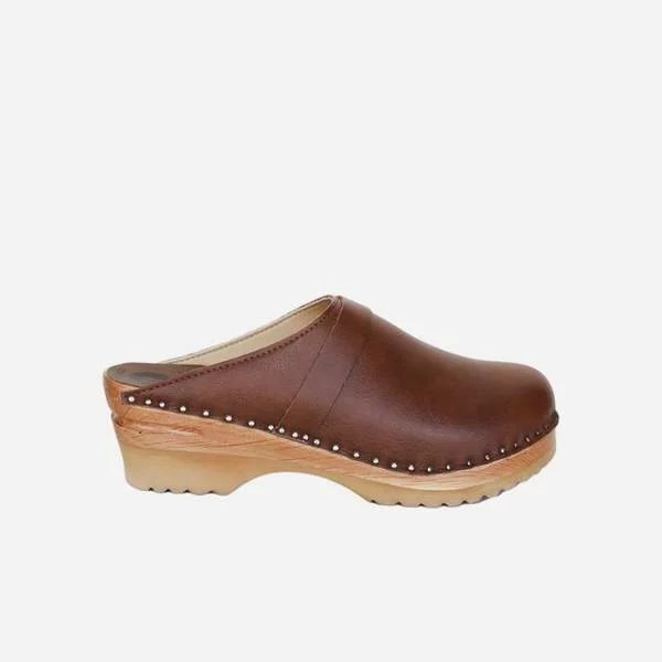 Best Clogs to Shop This Spring