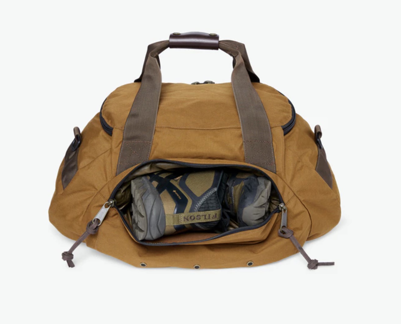 21 Best Duffel Bags For Men 2023: First-Class Luggage From Filson, Nike,  and More