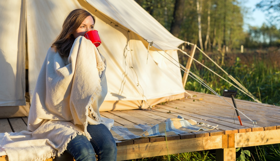 13 Best Camping Blankets for Outdoor Adventures in 2023