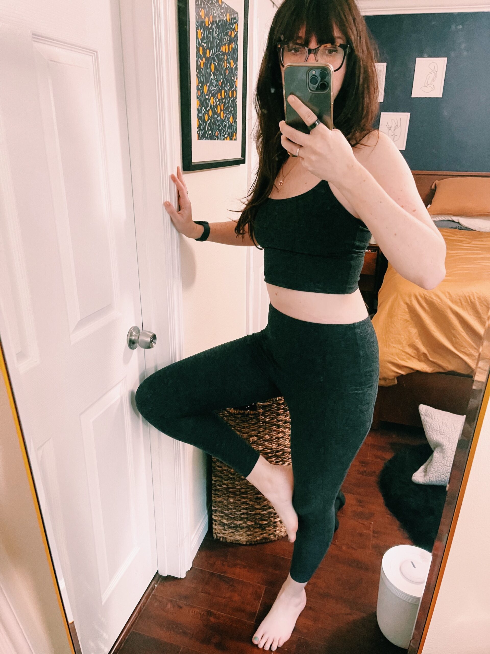 High Waisted Beyond Yoga Leggings with Contrast Lines