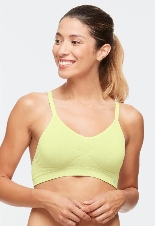 8 Sports Bras For Small Chests Cool Enough For The Gym OR The 'Gram