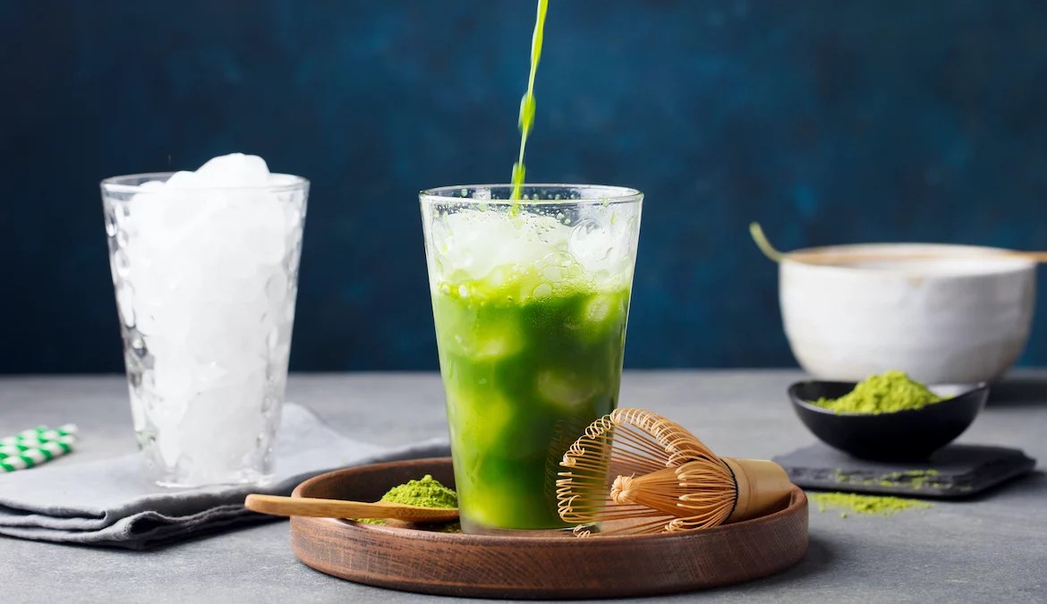 SWOON AND @chamberlaincoffee MADE A DRINK TOGETHER 🍋 matcha