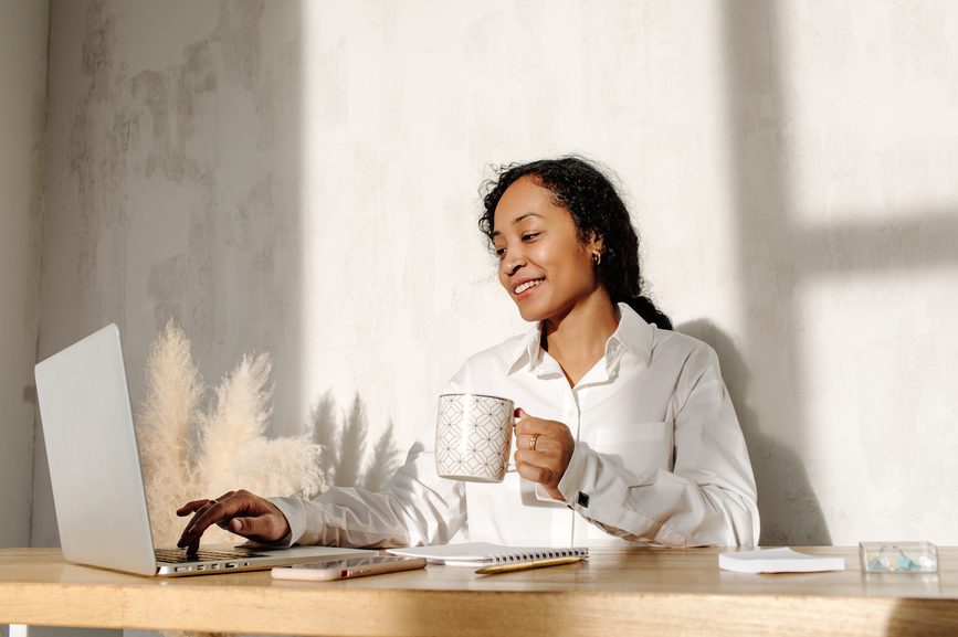 Should You Brush Your Teeth Before Or After Drinking Coffee?