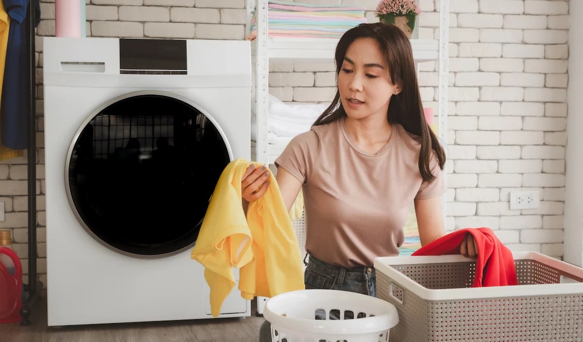 Mistakes You Are Making While Washing Clothes