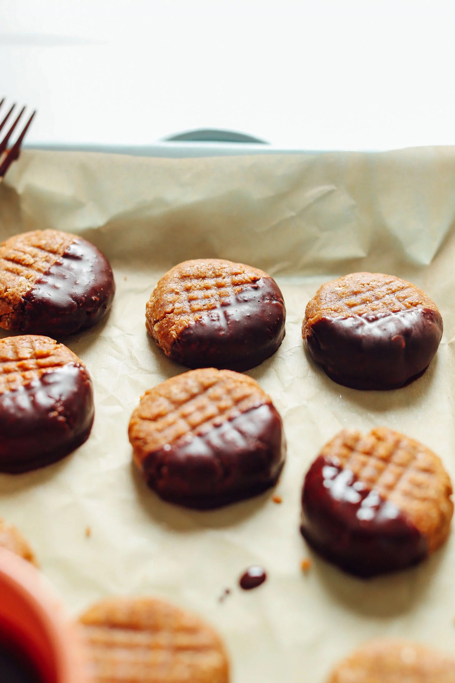 2 Ingredient Flourless Brownie Cookies (No Flour, Butter or Oil) - Kirbie's  Cravings