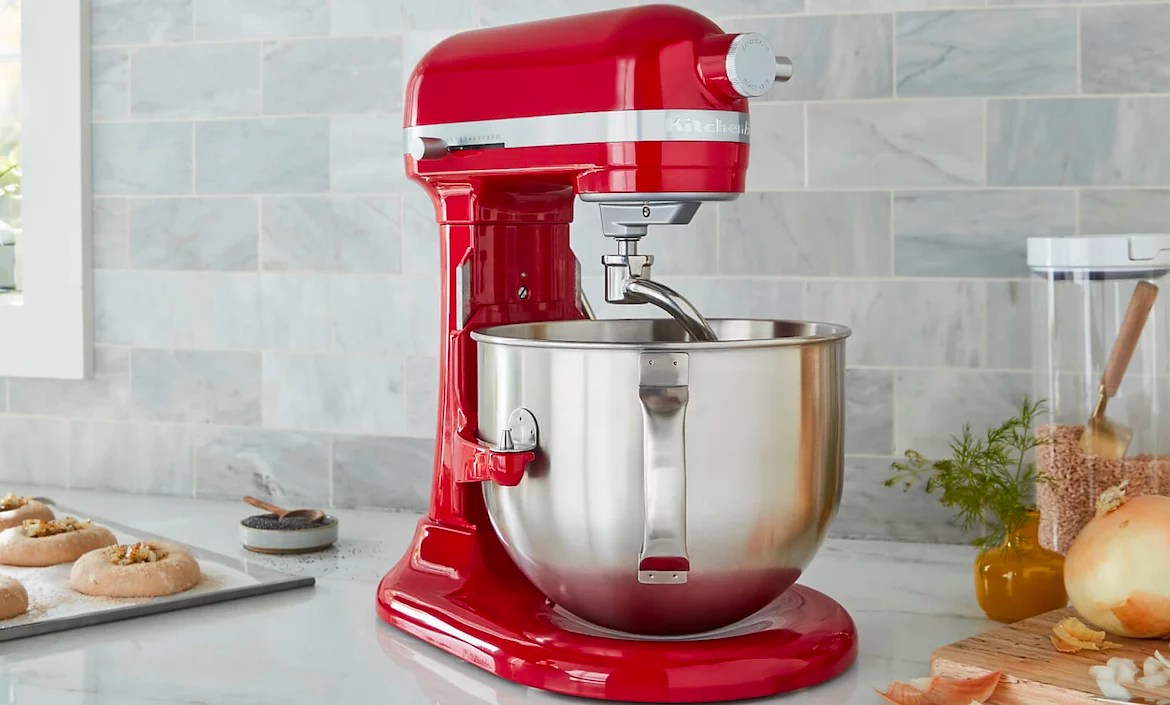 100 Most Wanted Holiday: Why the KitchenAid Professional 5 stand mixer is  the holiday kitchen gadget on everyone's wish list (and it's on sale now!)  - CBS News