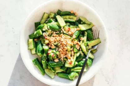 https://www.wellandgood.com/wp-content/uploads/2023/01/how-to-store-cucumbers-in-a-bowl-425x285_418x276_true_70.webp