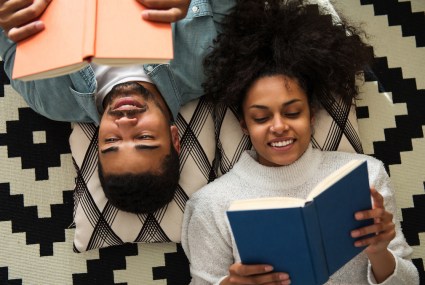 These Relationship Books Should Be Required Reading, According to Therapists