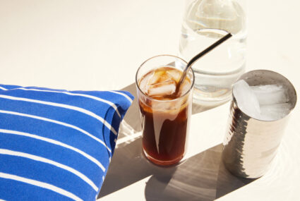 How to make iced coffee (with and without an iced coffee maker