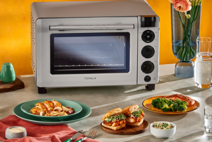 https://www.wellandgood.com/wp-content/uploads/2023/03/tovala-smart-oven-air-fryer-425x285.png