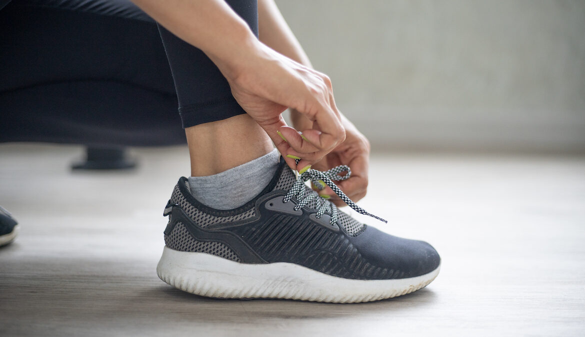 The 9 Best Zero-Drop Shoes of 2023, According to Podiatrists