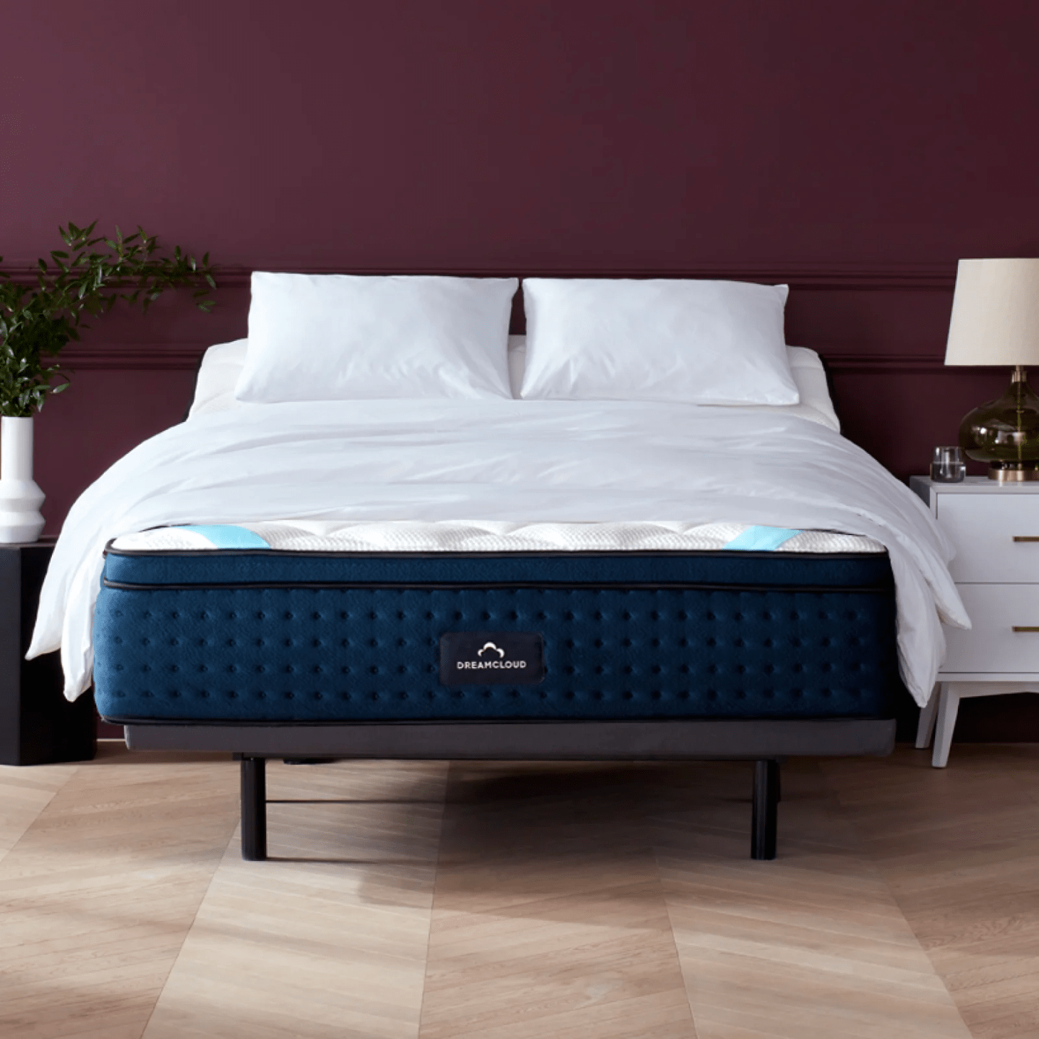 dreamcloud mattress, on sale for 4th of july
