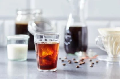 https://www.wellandgood.com/wp-content/uploads/2023/06/rapid-cold-brew-coffee-maker-on-a-table-425x285_418x276_true_70.webp