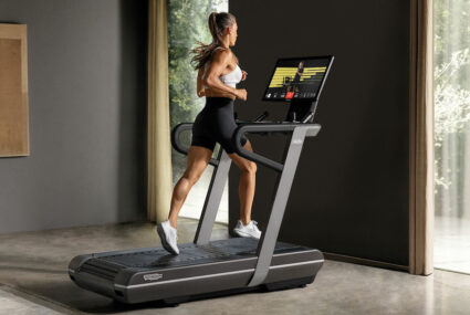 Versatile Fitness-Focuses Furniture : TechnoGym Bench