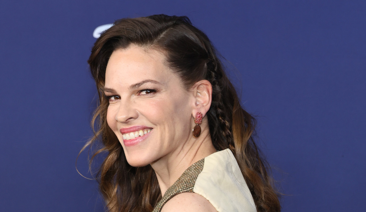 Hilary Swank's Postpartum Workout Outfit Features Our Favorite